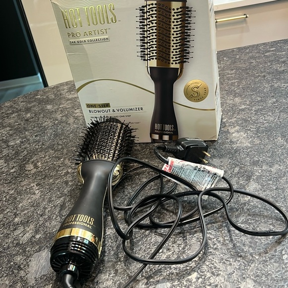 Hot Tools Pro Artist 24K Gold Collection One-Step Blowout & Volumizer New in Box - Picture 3 of 4